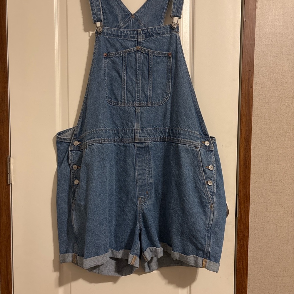 Old Navy Blue Casual Denim Shorts